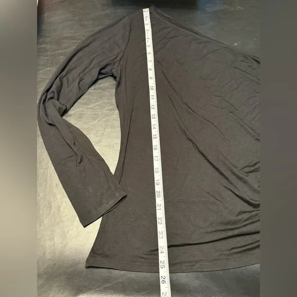 L'AGENCE Hattie Long Sleeve Black One-Shoulder Top size XL NWT - Picture 12 of 13